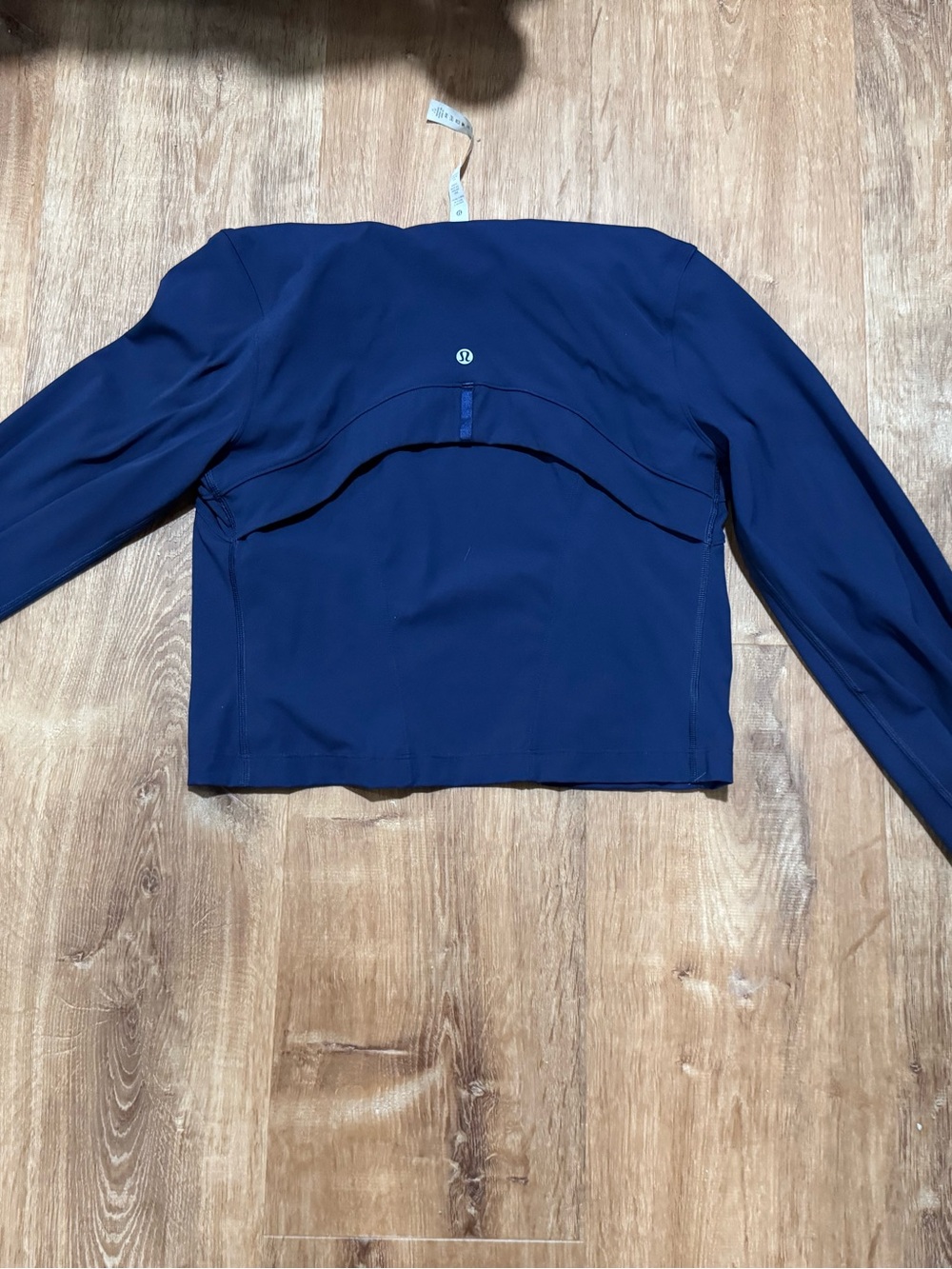 lululemon athletica Women’s Navy Crop Jacket size 6